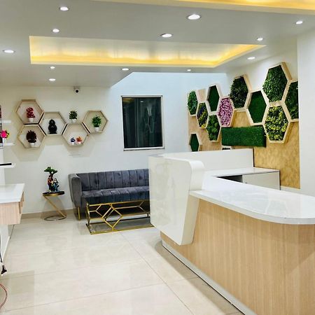 Hotel Skylark & Banquet Palwal 외부 사진