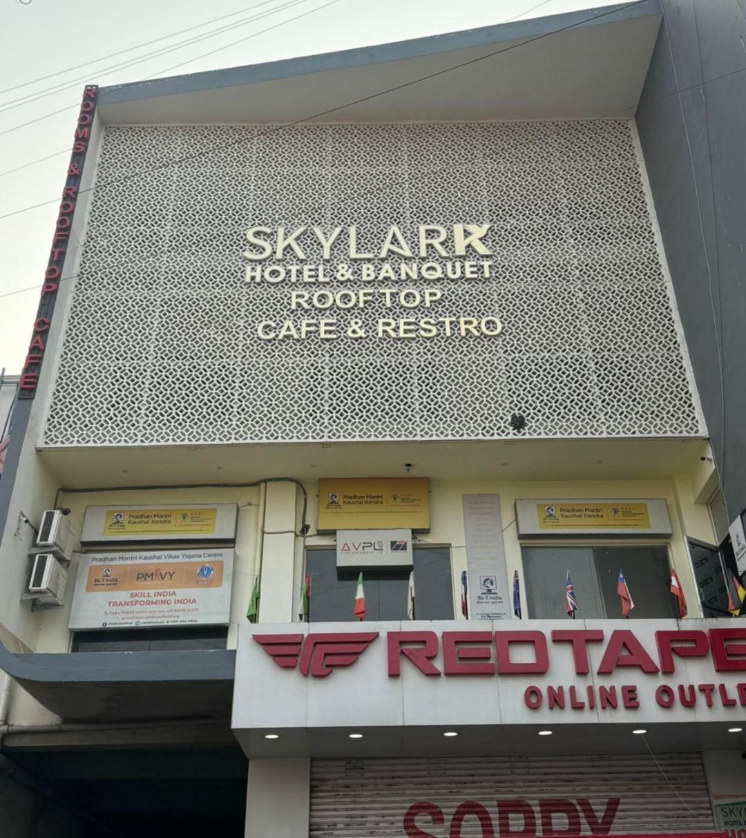 Hotel Skylark & Banquet Palwal 외부 사진